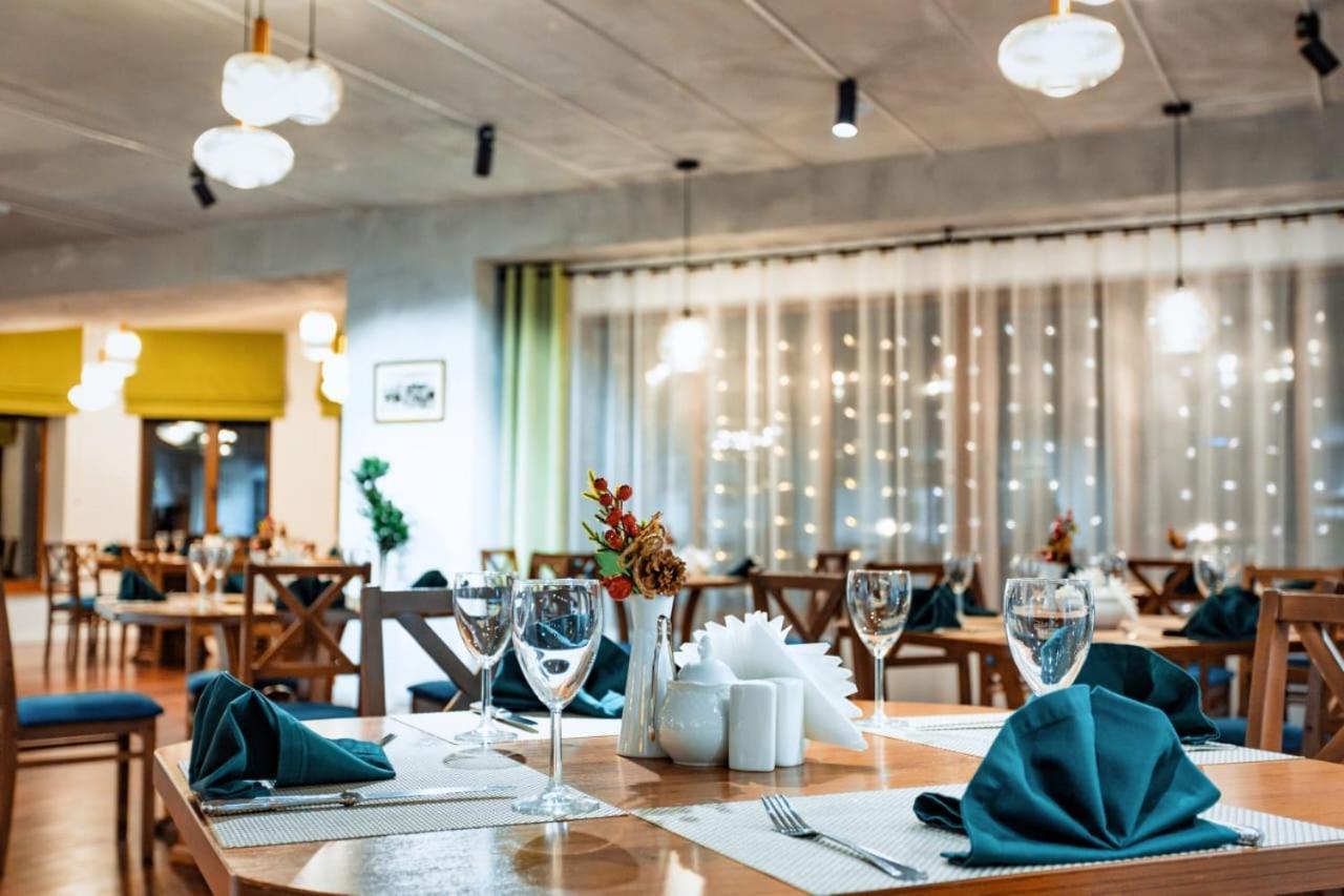 Park Hotel Kokshetau Shchuchinsk Exterior photo